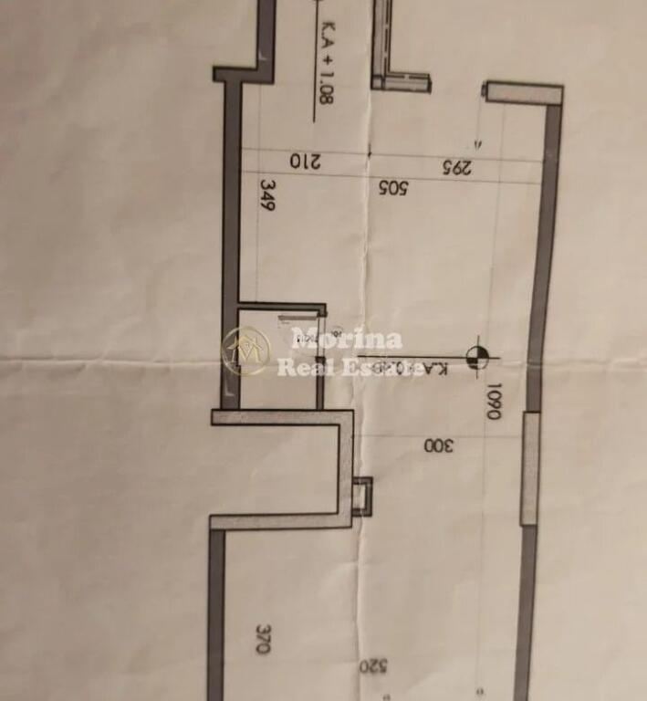 Vendita | Locale Commerciale | Kinostudio | 164000 €