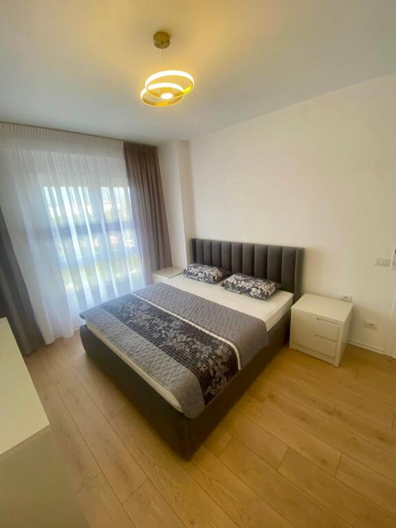 📣 QERA SUPER Apartament 1+1 📍 Rruga "5-Maji" 💶 Cmimi 55.000 Leke/Muaj ✨