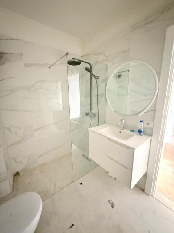 APARTAMENT 2+1 PER SHITJE TEK UNIVERS CITY