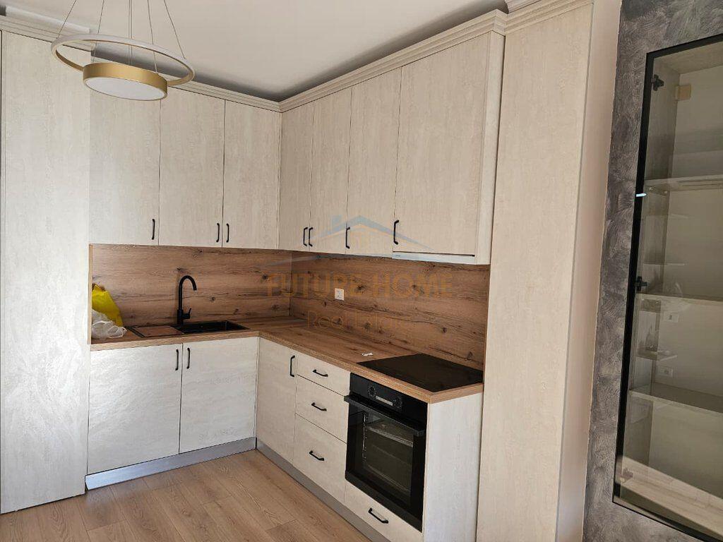 Shitet, Apartament 1+1, Rruga Jordan Misja