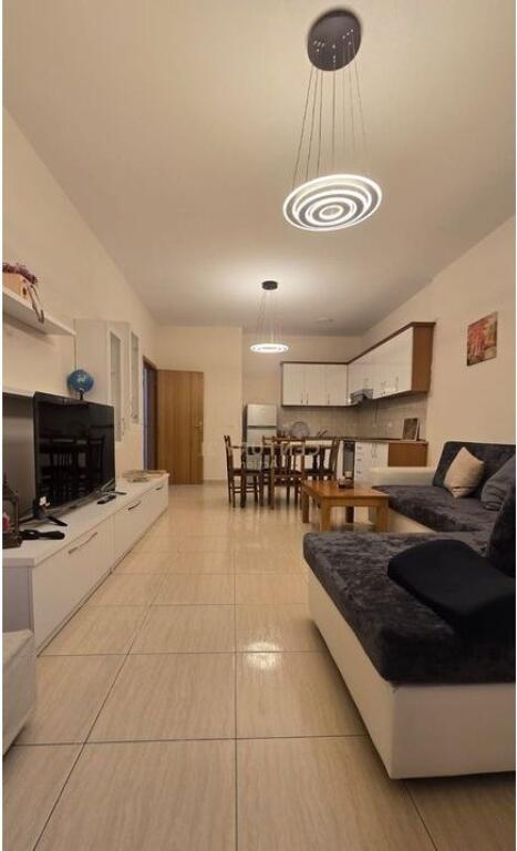 JAPIM ME QIRA APARTAMENT 1+1,RRUGA E ELBASANIT!