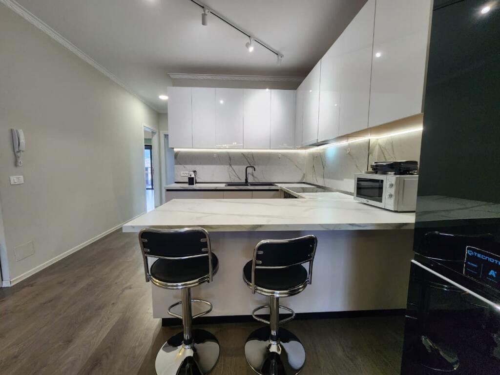 Super apartament 2+1+2wc (📍 Parku olimpik- Ngjiturë me Komuna e parisit) 120 m2 - 1300Eu/muaj 🔥