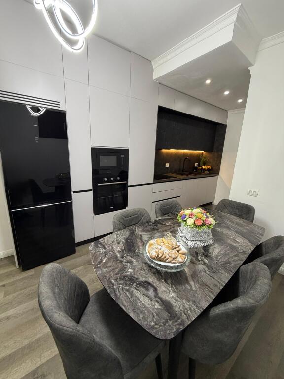 Shitet Apartament 2+1 Don Bosko