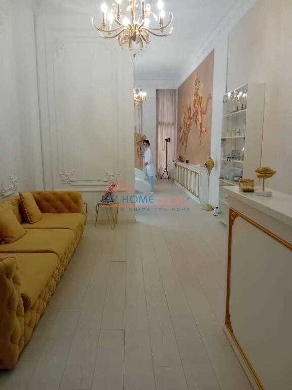 Ambjent Bisnesi me Qira te 21 Dhjetori Tirane