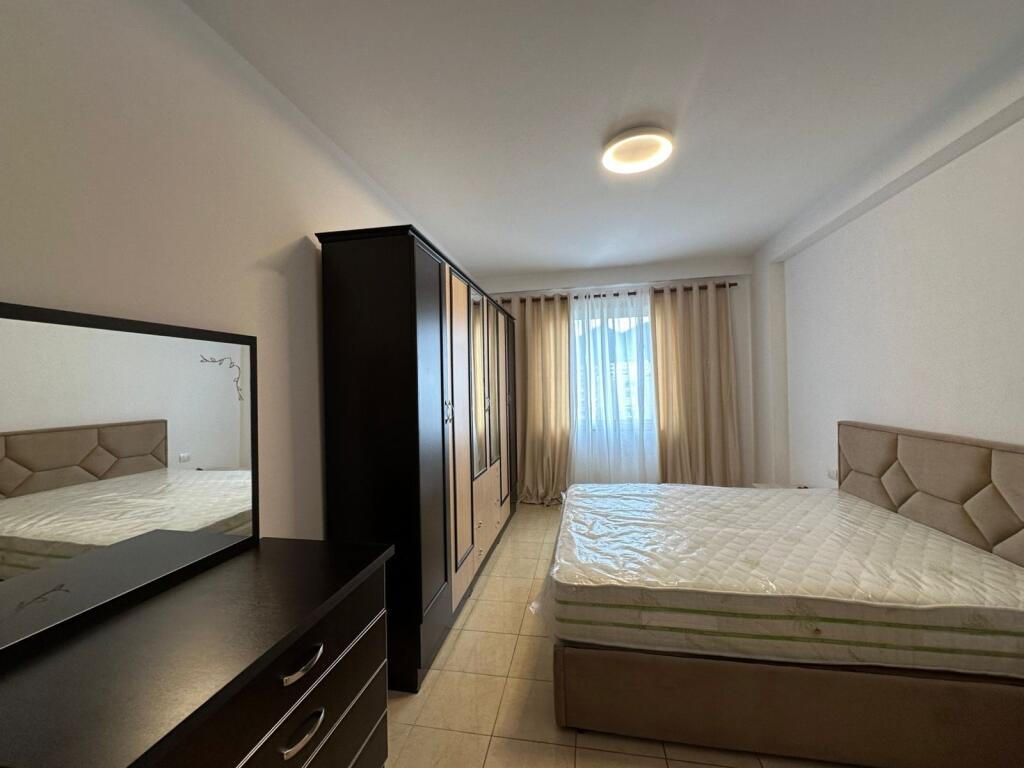 Apartament 1+1 me Qira – Don Bosko (pranë Kishës)