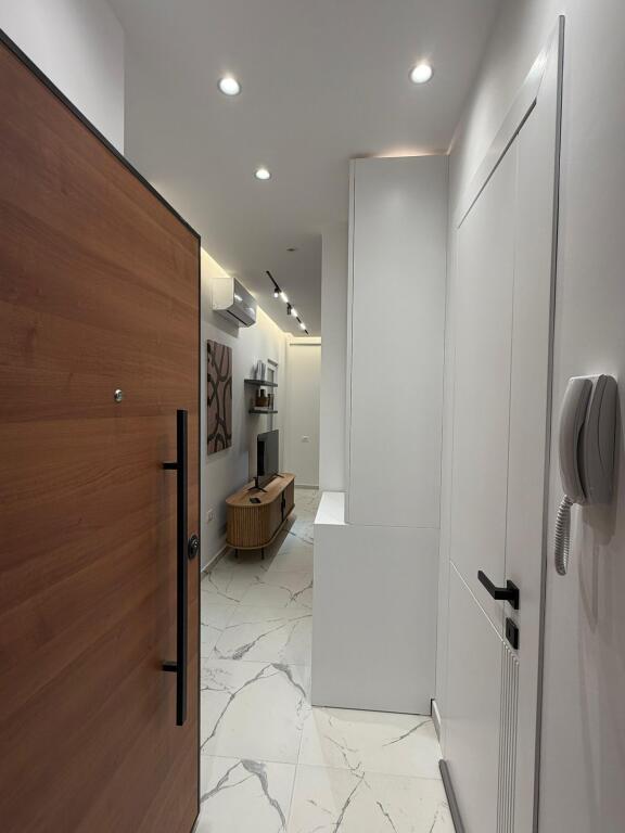 🏡 Apartament modern 1+1 me qira – Zogu i Zi!!!