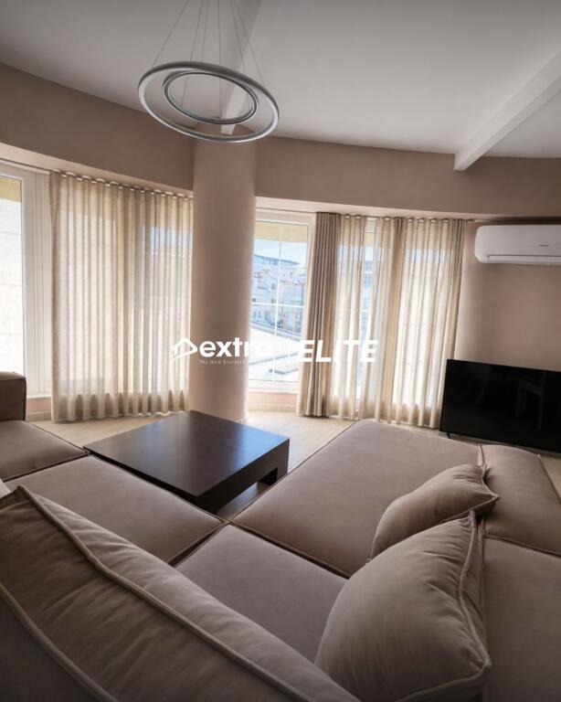 Rent Duplex 3+1+2, 3 minutes away from the ring - Fresk