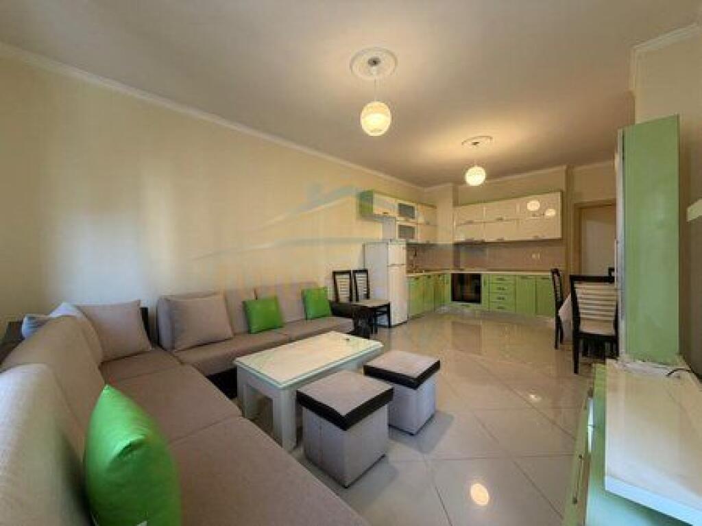 Qera, Apartament 2+1+2, Unaza e Re, Tiranë.