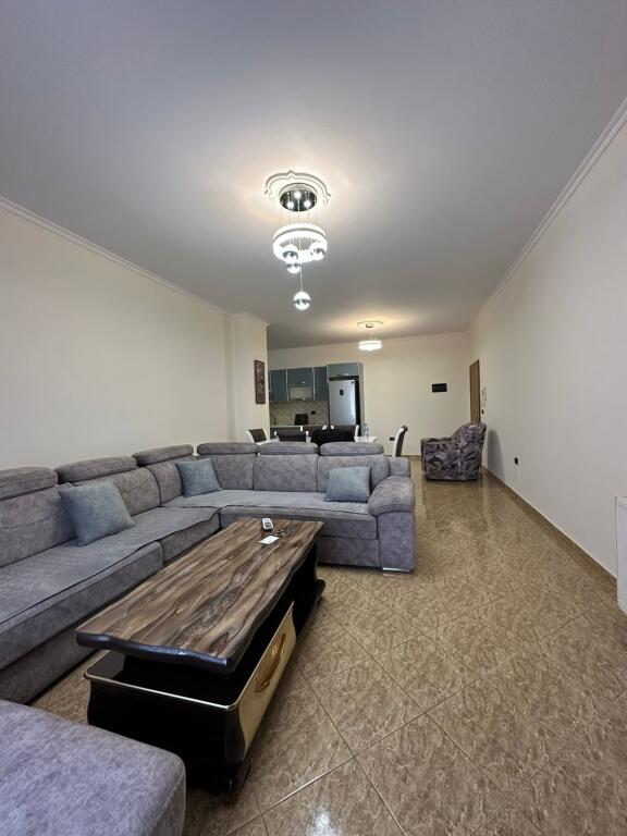 Jepet me qera 2+1+1 Tualet 2 ballkone