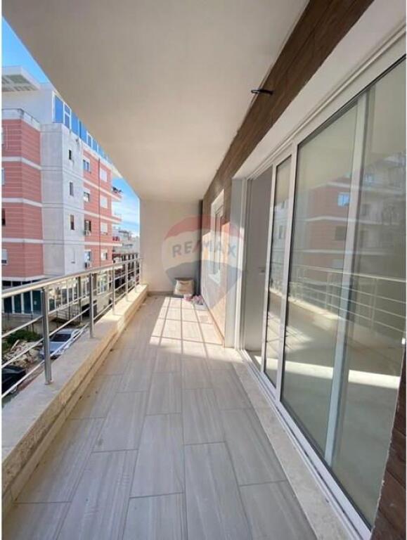 IN VENDITA, APPARTAMENTO 1+1, FRESKU, TIRANA !