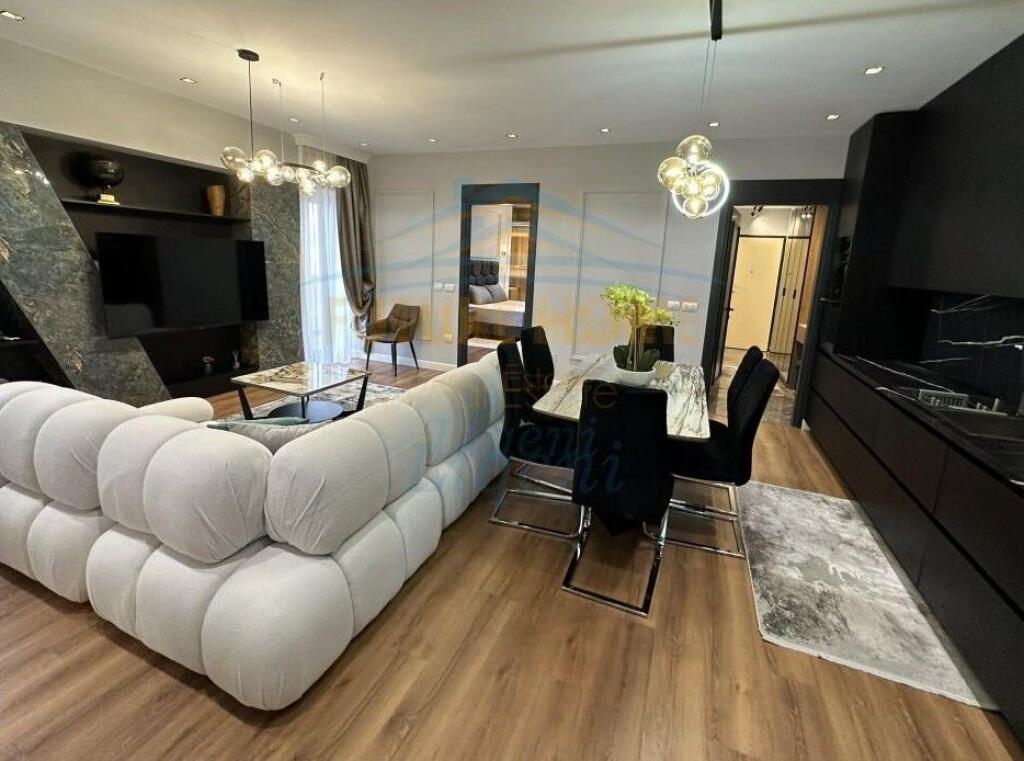 Qera, Apartament 3+1+Post Parkimi, Rruga e Kavajes, Garden Building, Tirane