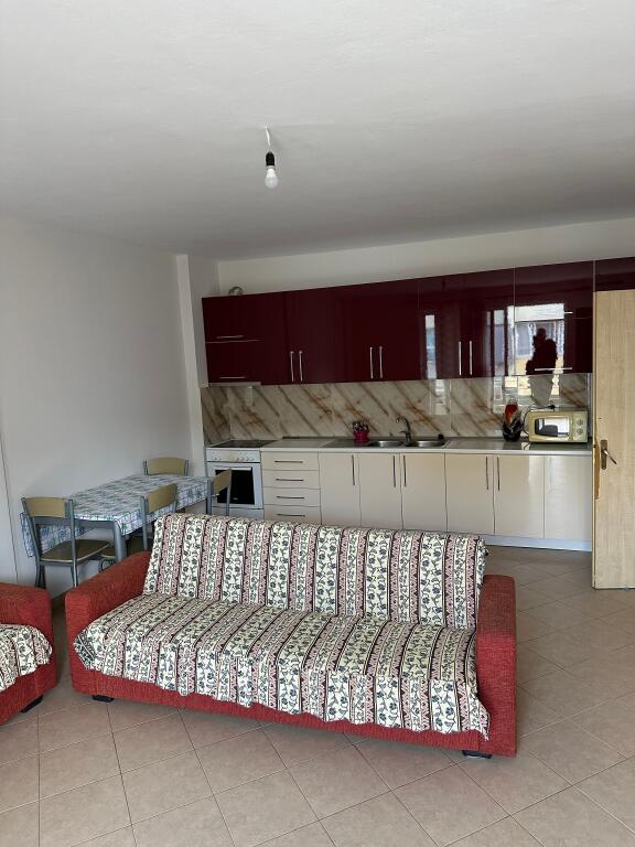 Appartamento 1+1 in affitto a Vila L ad Astir