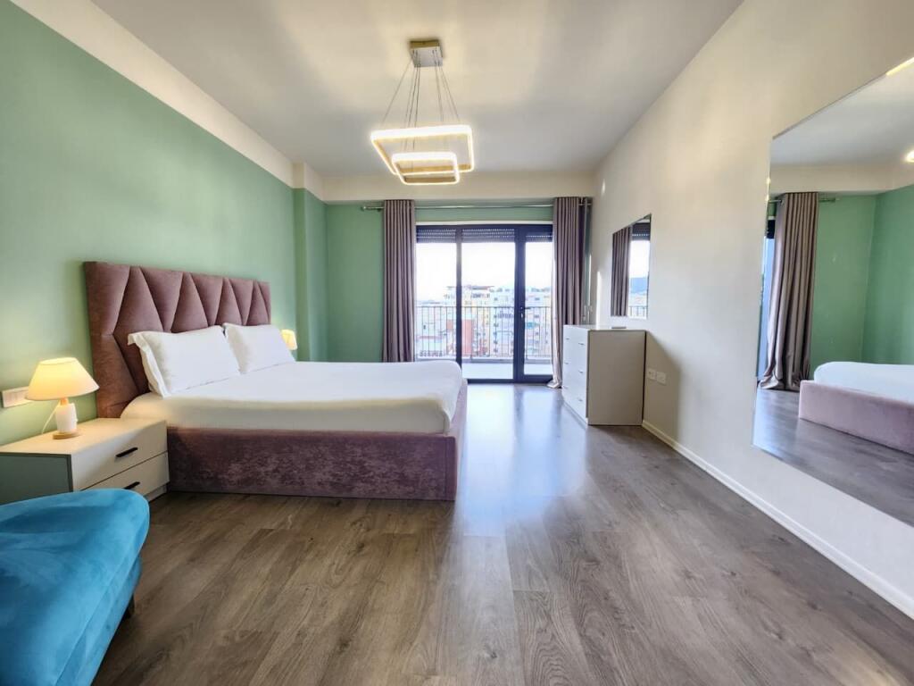 Super apartament 2+1+2wc (📍 Parku olimpik- Ngjiturë me Komuna e parisit) 120 m2 - 1300Eu/muaj 🔥