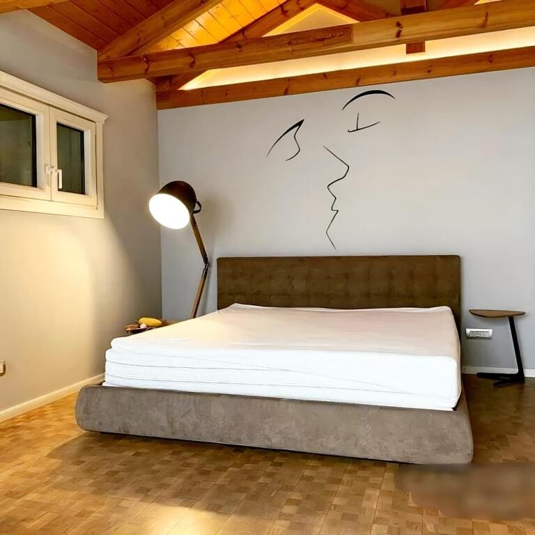 Dubleks 1+1,te shallvaret myslym shyri,cmimi 800 euro