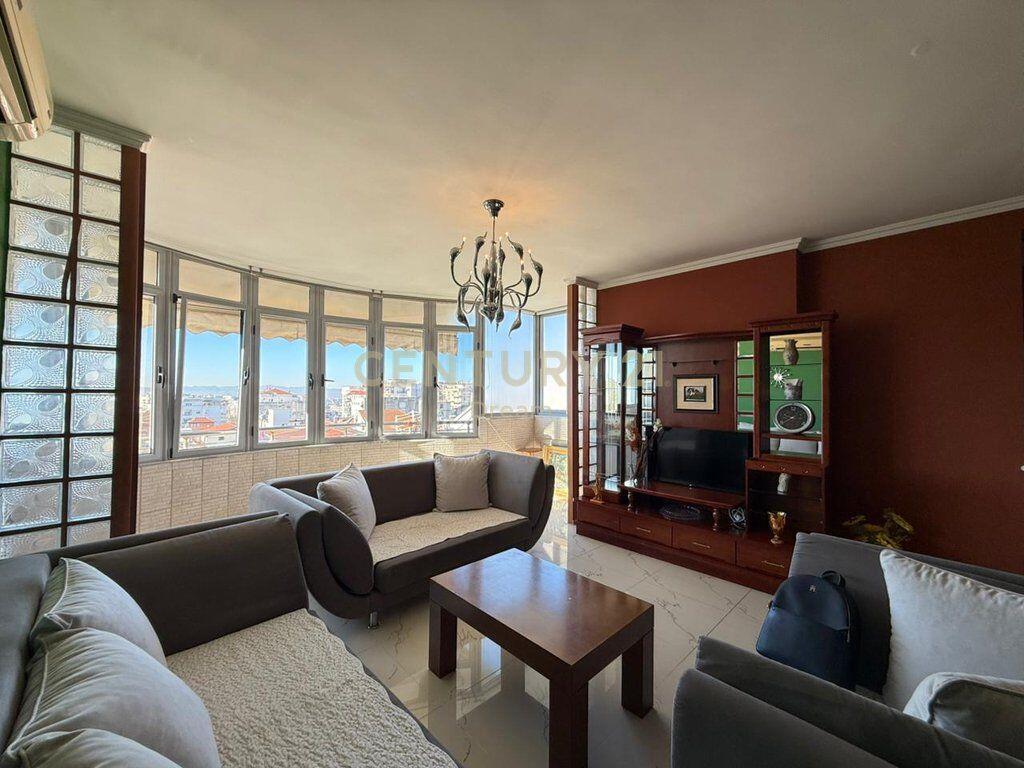 Shitet Apartament 2+1 ne Fresk