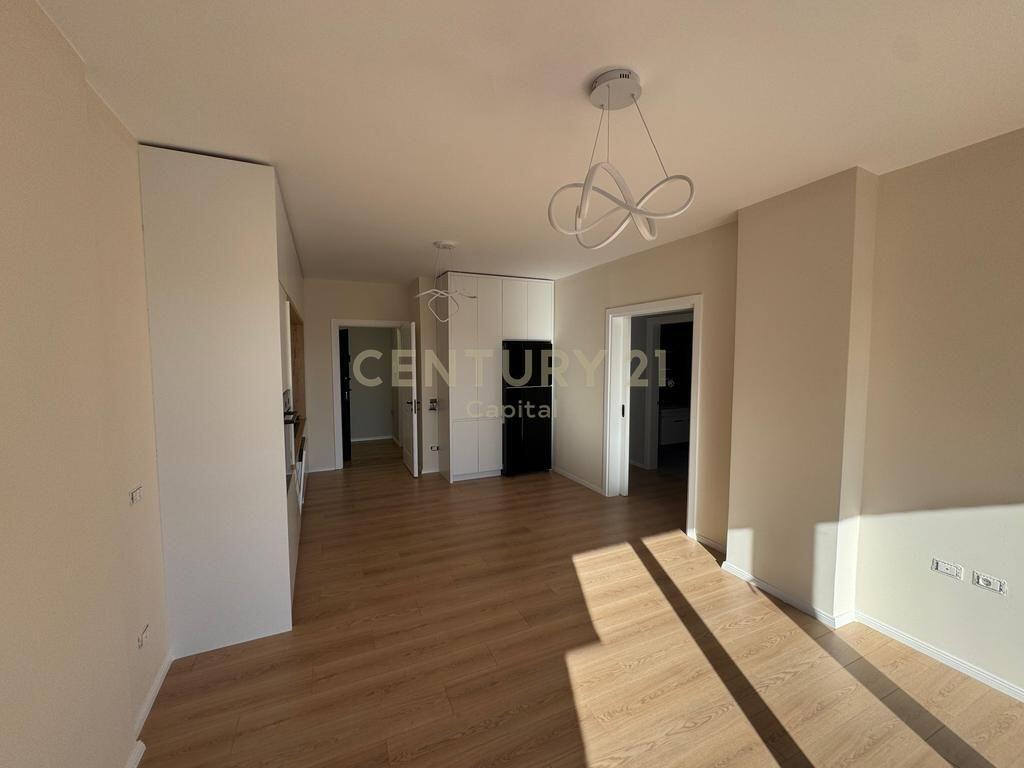 Apartment 2+1+2 For Rent in Former Aviation Field, Tirana - 65 000 lekë | 100.87 m²