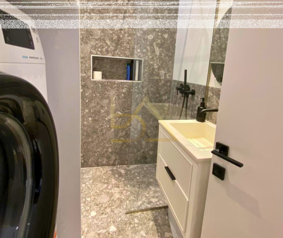 SHITEN 2 GARSONIERE – RADHIMË, VLORË