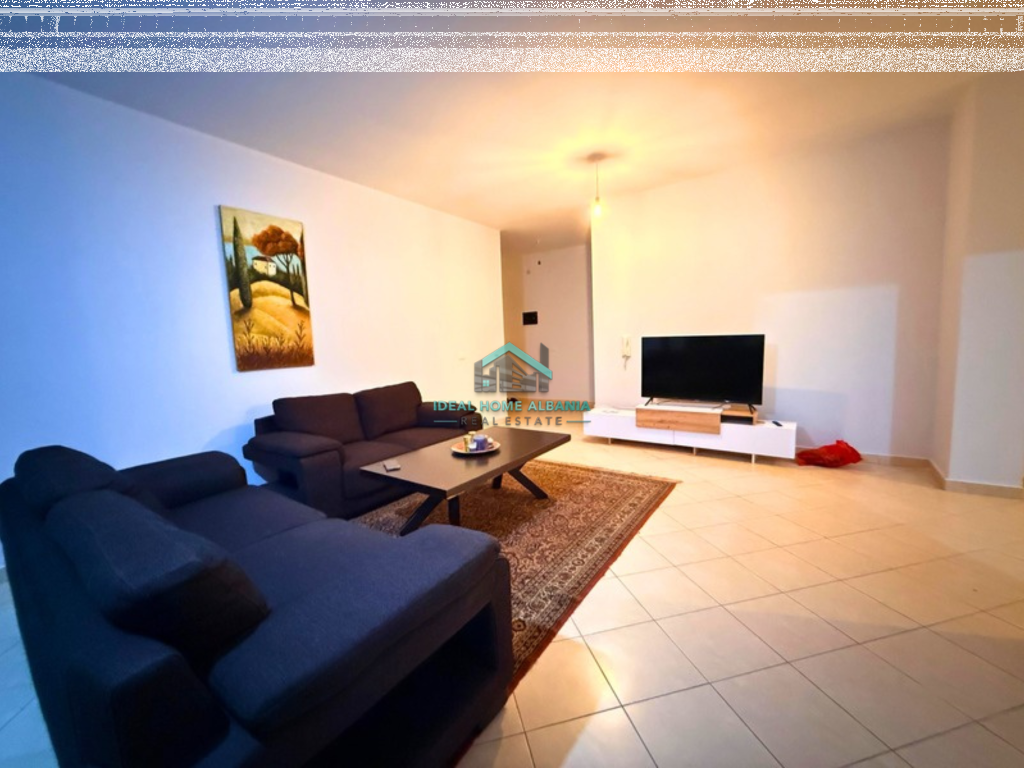 Apartament 2+1 per Shitje Transballkanike Vlore.