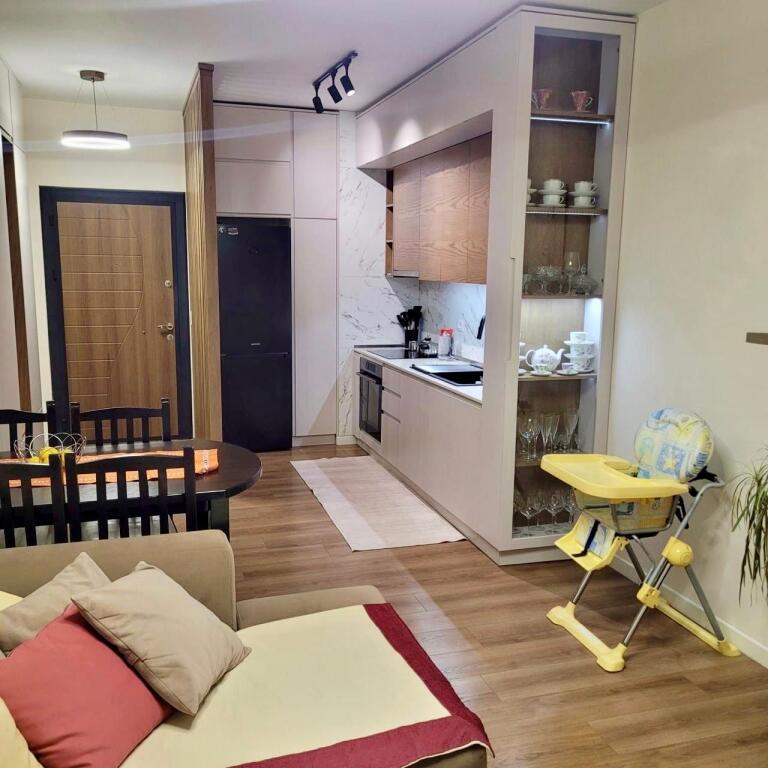 📣 QERA Apartament 2+1 📍 Ish Fusha e Aviacionit ✨
