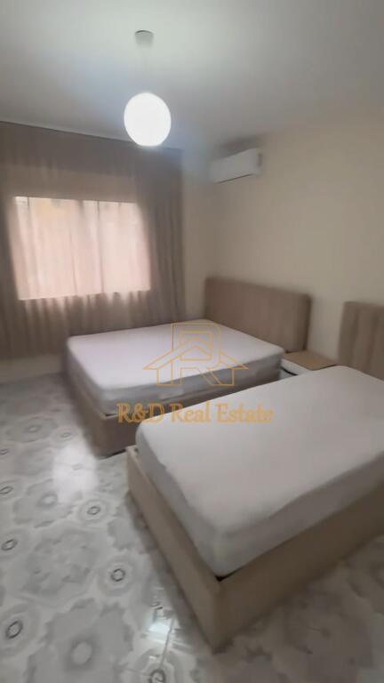 🏡 Jepet me qera apartament 1+1 – Zona e Porcelanit (pas UET)