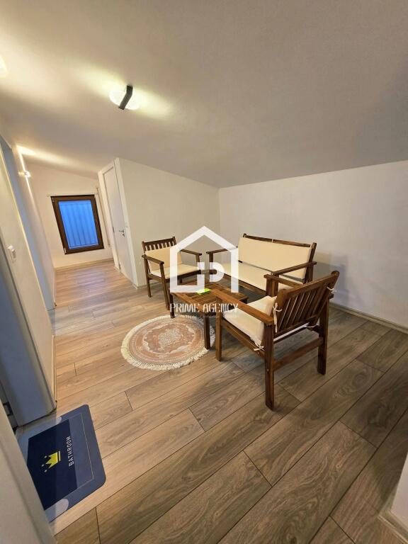 SHITET: SUPER Apartament me pamje nga LIQENI /Zona: POGRADEC   