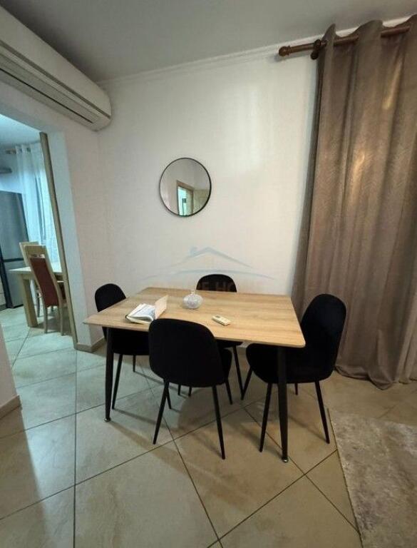 Qera, Apartament 3+1, Rruga e Kavajes, Tirane