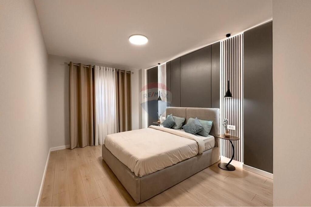 SHITET APARTAMENT 2+1 TEK ZOGU I ZI