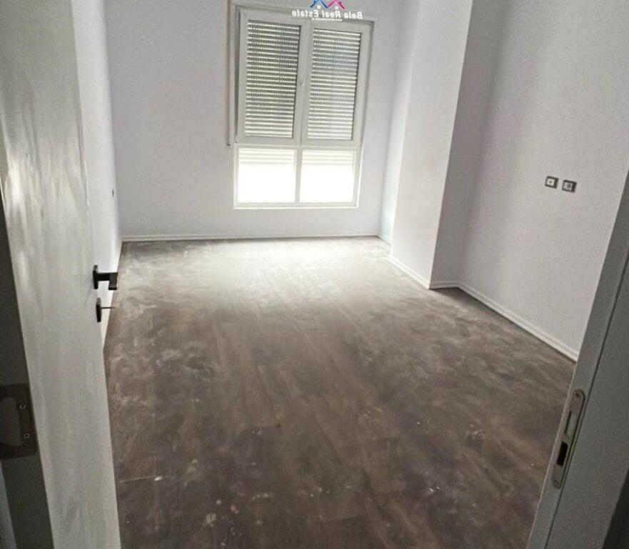 Office for Rent 2+1 in 5 Maj (ID BZ2792) Tirana