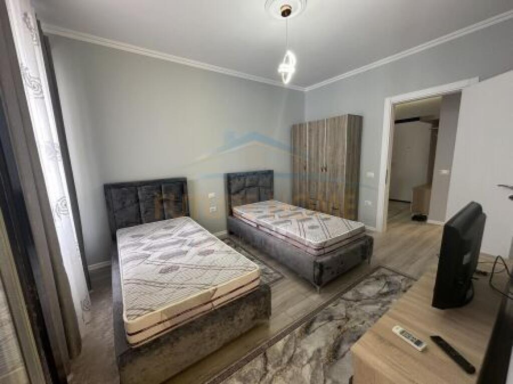 Qera, Apartament 2+1+2+Post Parkimi , Yzberisht.
