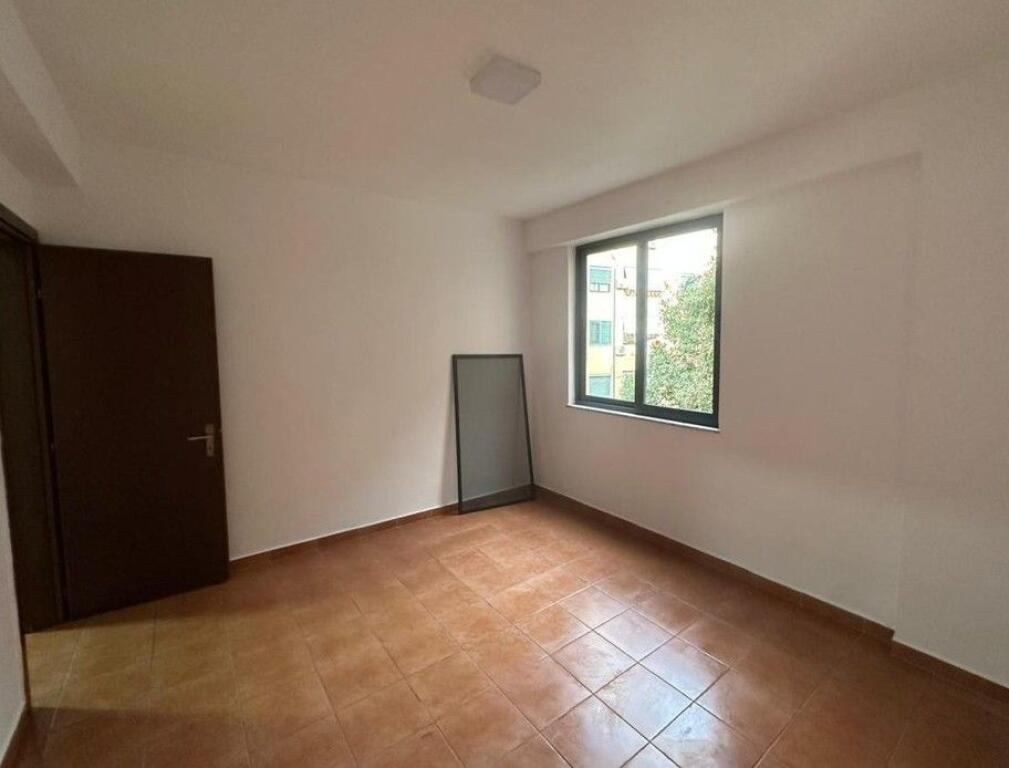 Rent, Apartment 2+1, Elbasanit Street