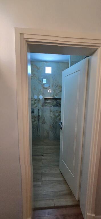 Apartament - Për Qira - Rruga Rrapo Hekali, Tiranë