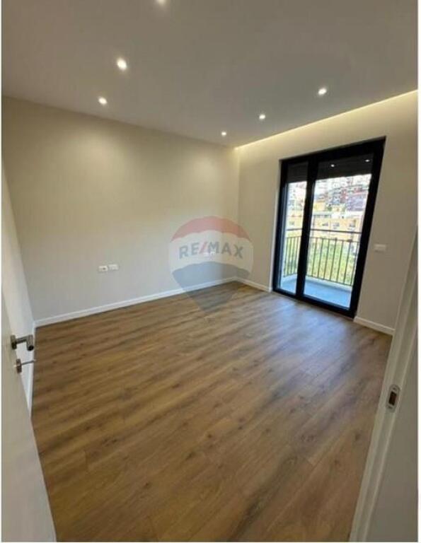 Apartament - Për Shitje - Kodra e Diellit 1, Tiranë(ID: 530491001-594)