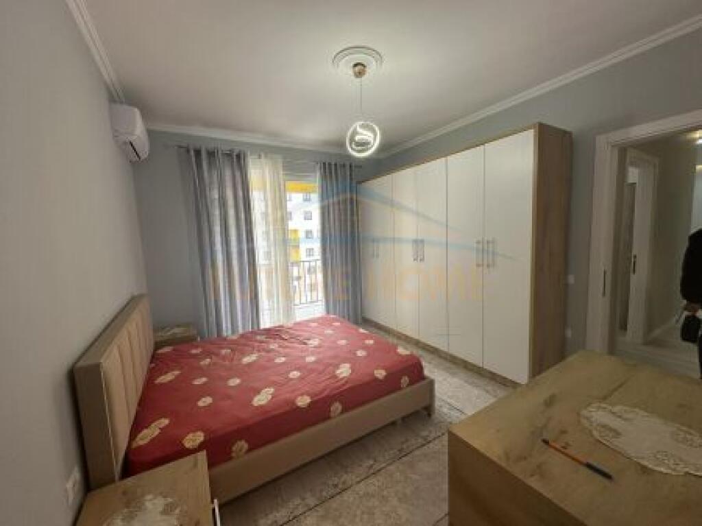 Qera, Apartament 2+1+2+Post Parkimi , Yzberisht.