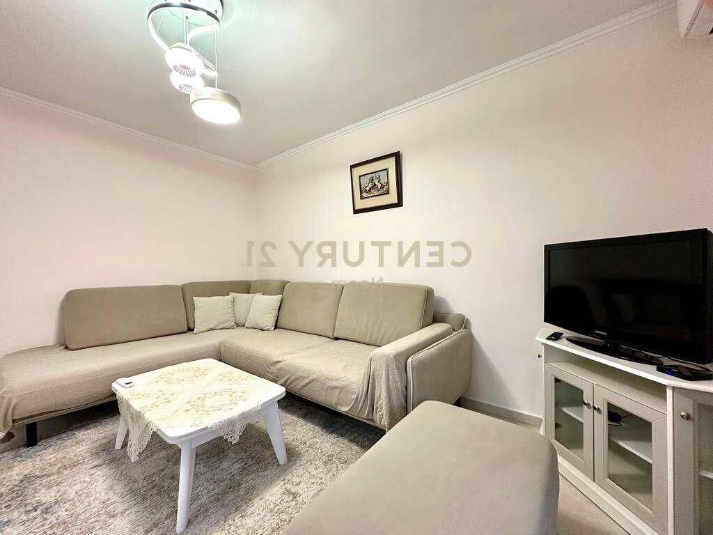 QIRA, APARTAMENT 1+1 TE RRUGA E DIBRES