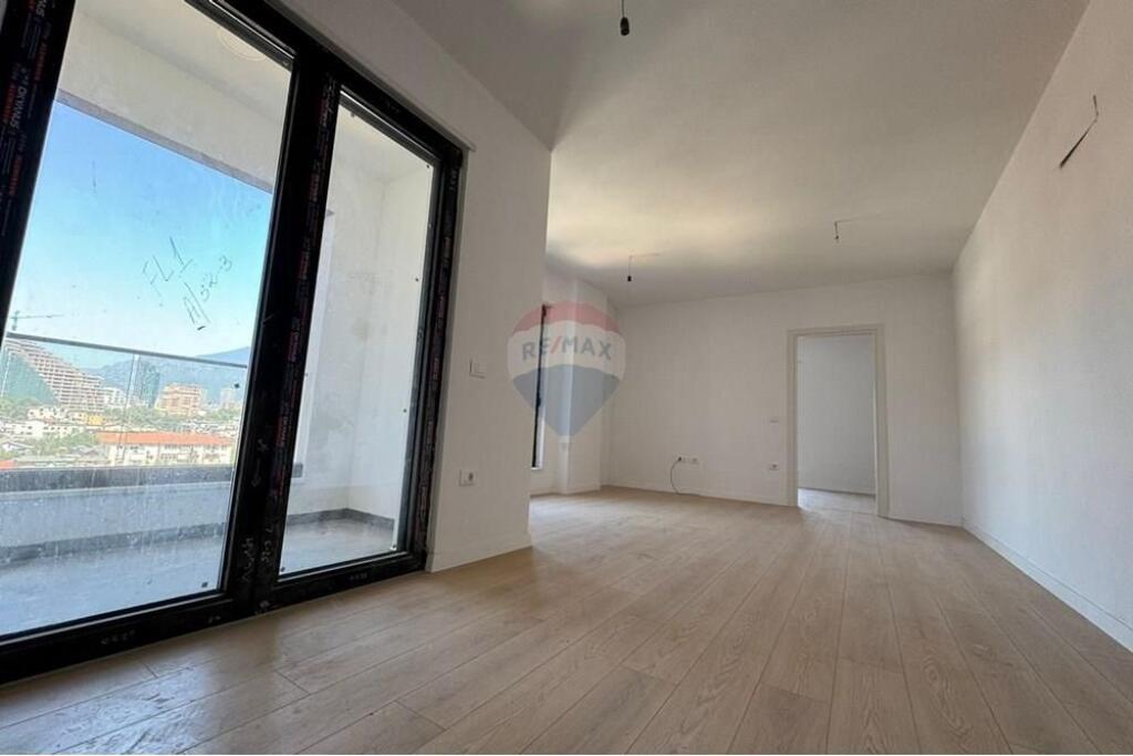 APARTAMENT 2+1+2 NE SHITJE TEK KOMUNA E PARISIT !