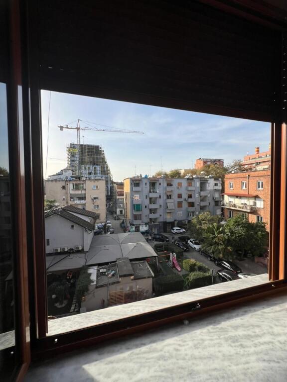 Jepet me qera 2+1 shallvaret kat 4 ekzistues 549 wu