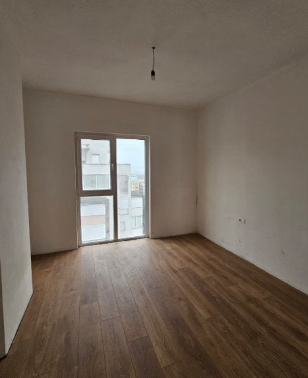 🏡 Shitet Apartament 2+1+2 – Kompleksi Tirana Entry 2