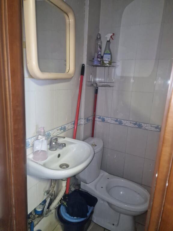 Business premises for sale near 21 Dhjetori