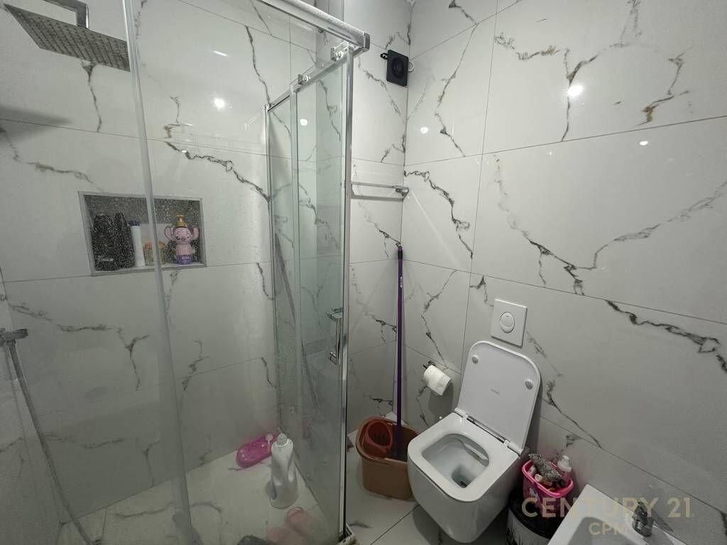 Shitet Apartament ne Kamze Qender, Tirane