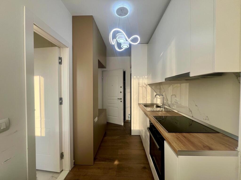 📣 QERA GARSONIERE 📍 Prane Shkolles “Deshmoret e Lirise” 🛣️ Rruga "Margarita Tutulani" ✨