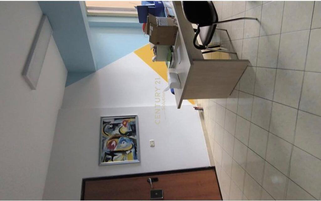 JAPIM ME QIRA APARTAMENT PER ZYRA TE SIRI KODRA