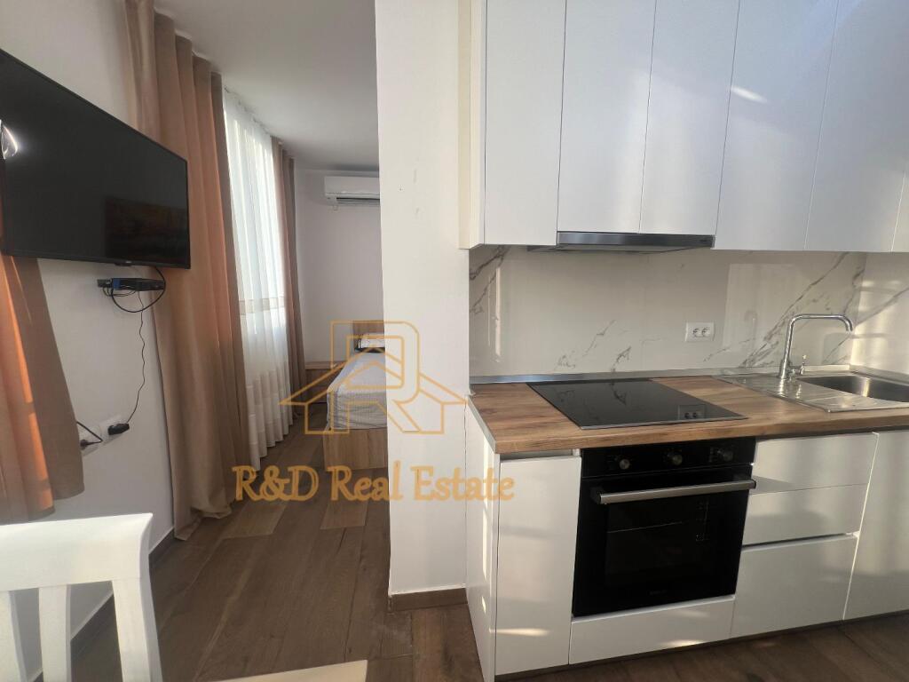 🏡 Studio apartment for rent – Opposite the “Dëshmorët e Lirisë” School