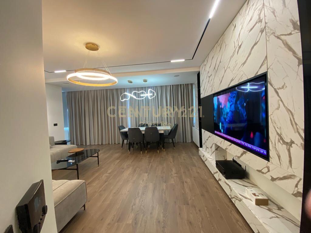 APPARTAMENTO DI LUSSO 2+1+2 IN AFFITTO NELLA ZONA DEL LAGO ASCIUTTO!