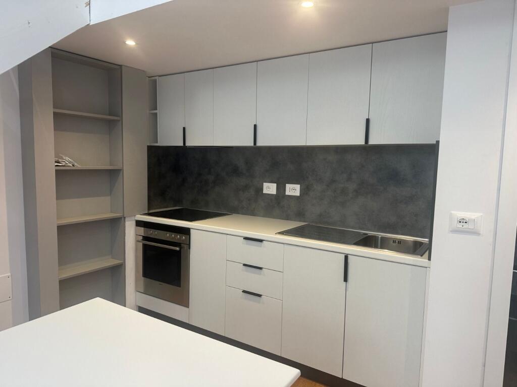 SHITEN 2 APARTAMENTE •2+1 &amp; 1+1 QTU 14.000.000 LEKE