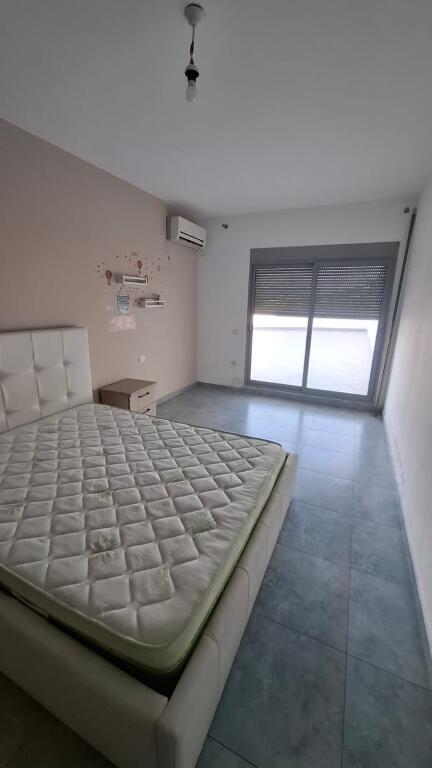 Affittasi 1+1 liqeni that 548 eu te Marketi I'm  