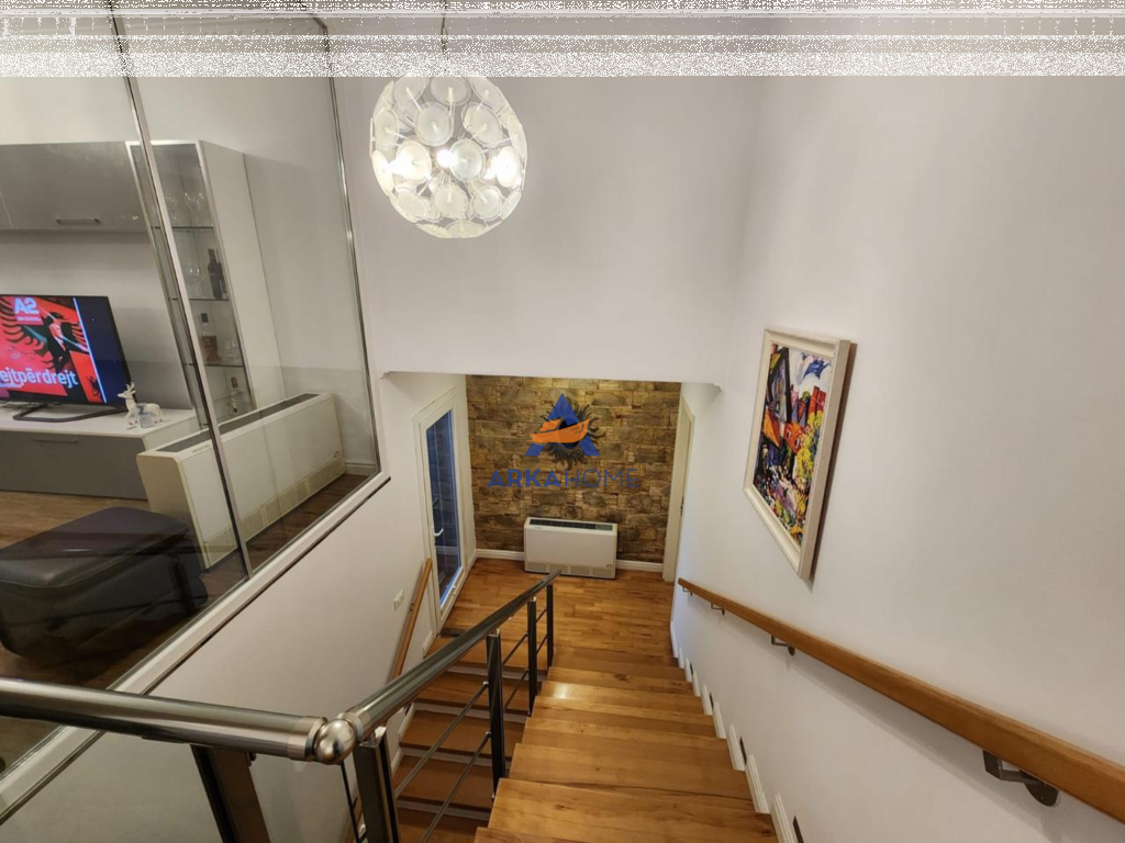 JEPET VILE 2 KATESHE ME QERA "TEK REZIDENCA LONG HILL" 2000 EURO