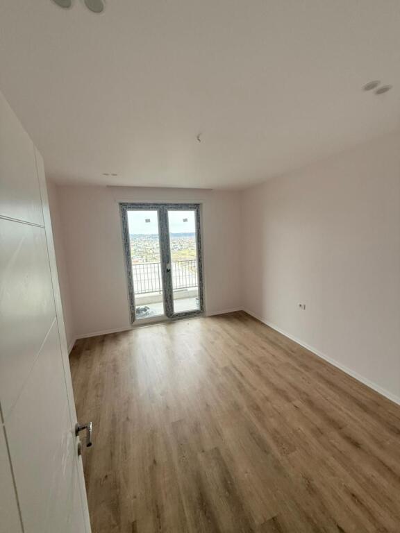 APARTAMENT 2+1 PER SHITJE TEK UNIVERS CITY