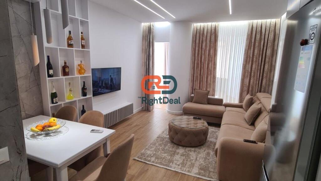 A Don Bosko, Vendesi in vendita Appartamento 3+1 Totalmente Investito!!