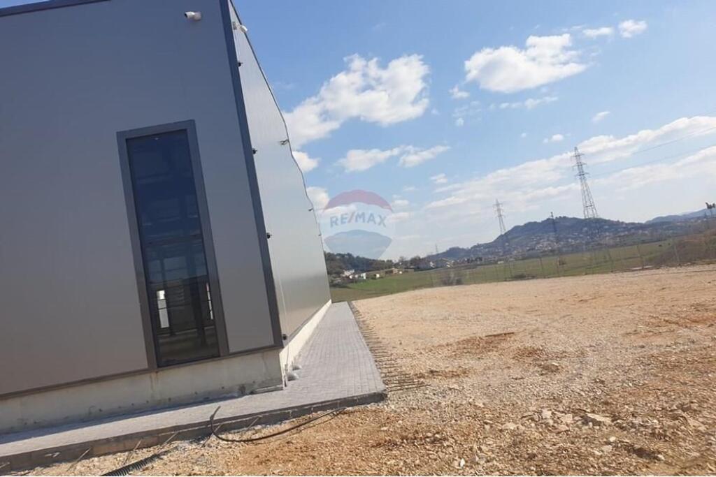 Kapanon për Shitje – Mezez