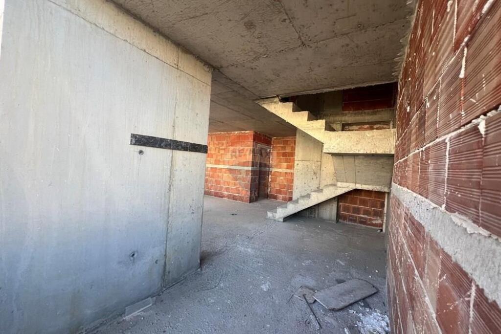 🏠 Duplex 3+1+2 in Vendita White Tower Residence, Comune di Parigi, Tirana